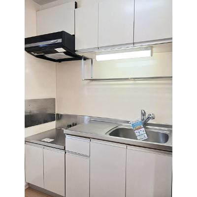 セブン　フォレスト 202【管理NO：1-016395801-02020】 ★家具家電は申し込み後に搬入します★の物件写真3