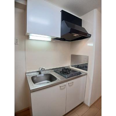 モダン・ハーモニー 104【管理NO：1-016232401-01040】 ★家具家電は申し込み後に搬入します★の物件写真3