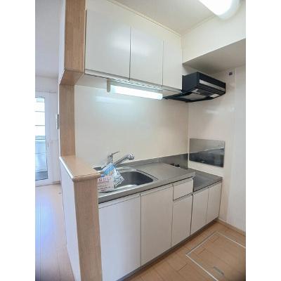セレノ 103【管理NO：1-016090601-01030】 ★家具家電は申し込み後に搬入します★の物件写真3
