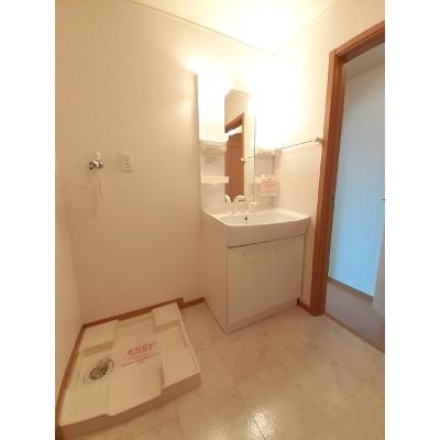 ラップトップ 202【管理NO：1-015200101-02020】 ★家具家電は申し込み後に搬入します★の物件写真6