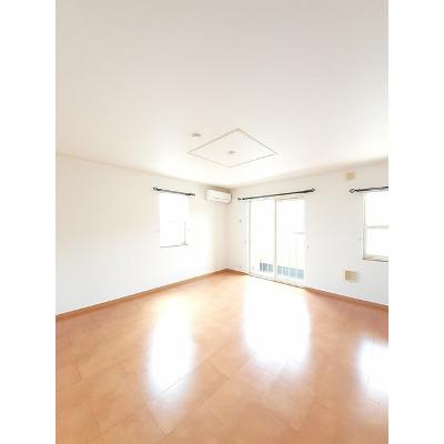ル　コルヌイエＡ 104【管理NO：1-013336001-01040】 ★家具家電は申し込み後に搬入しますの物件写真2