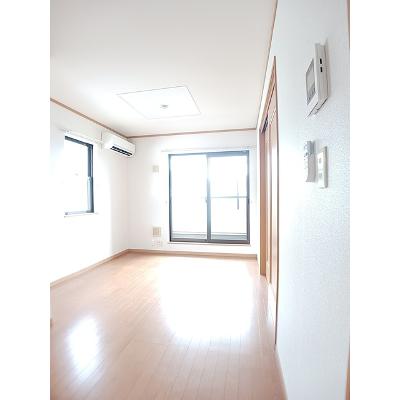 プラシードＢ 202【管理NO：1-013156602-02020】 ★家具家電は申し込み後に搬入します★の物件写真2