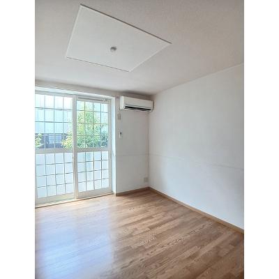 シャン．ド．フルール 103【管理NO：1-012433001-01030】 ★家具家電は申し込み後に搬入しますの物件写真2
