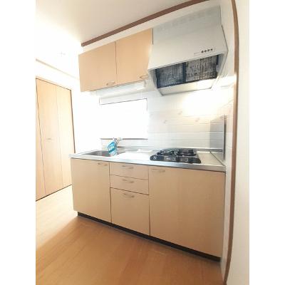 ベルシティＳａｔｏ　Ｂ 102【管理NO：1-011236402-01020】 ★家具家電は申し込み後に搬入しますの物件写真3
