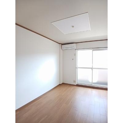 リヴィエールＡ 203【管理NO：1-010395401-02030】 ★家具家電は申し込み後に搬入しますの物件写真2