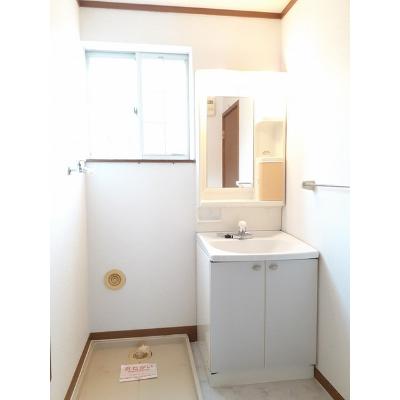 メゾン・ド・ファミール 102【管理NO：1-010262301-01020】 ★家具家電は申し込み後に搬入しますの物件写真6