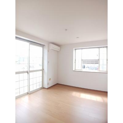 グランドゥールタクミＡ 101【管理NO：1-009617101-01010】 ★家具家電は申し込み後に搬入します★の物件写真2