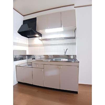 ブランドール´９７ 202【管理NO：1-007640601-02020】 ★家具家電は申し込み後に搬入します★の物件写真3