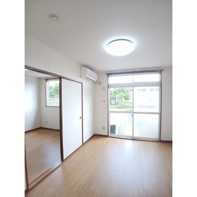 エルディム和 202【管理NO：1-004803901-02020】 ★家具家電は申し込み後に搬入しますの物件写真2
