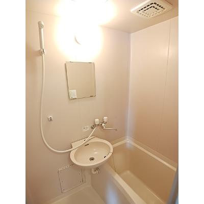 ルミネハイツ 105【管理NO：1-004398301-01050】 ★家具家電は申し込み後に搬入しますの物件写真4