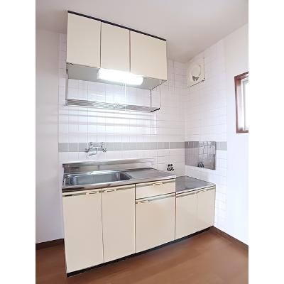 シャトレ仲 201【管理NO：1-004057801-02010】 ★家具家電は申し込み後に搬入します★の物件写真3