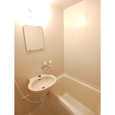 シャトレ仲 201【管理NO：1-004057801-02010】 ★家具家電は申し込み後に搬入します★の物件写真4
