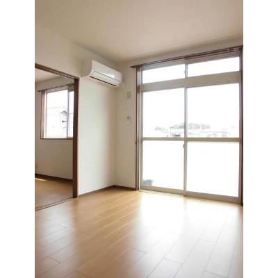 エルディム明日香 102【管理NO：1-004030301-01020】 ★家具家電は申し込み後に搬入します★の物件写真2