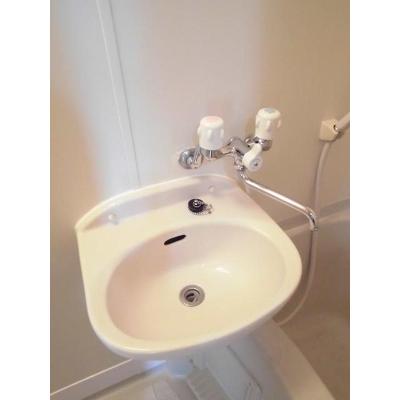 エルディム明日香 102【管理NO：1-004030301-01020】 ★家具家電は申し込み後に搬入します★の物件写真6