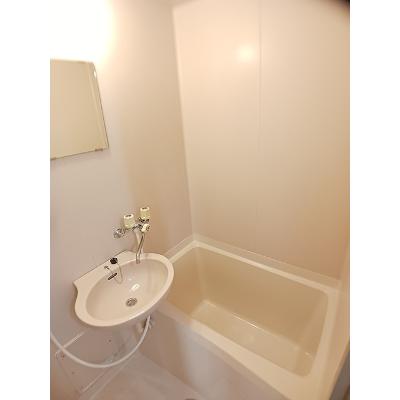 エルディムはせ 202【管理NO：1-003579101-02020】 ★家具家電は申し込み後に搬入します★の物件写真4