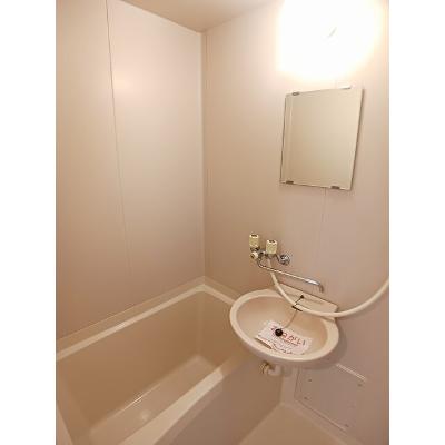 エメラルドハイツ 202【管理NO：1-003202401-02020】 ★家具家電は申し込み後に搬入します★の物件写真4