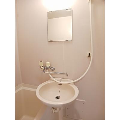 エメラルドハイツ 202【管理NO：1-003202401-02020】 ★家具家電は申し込み後に搬入します★の物件写真6