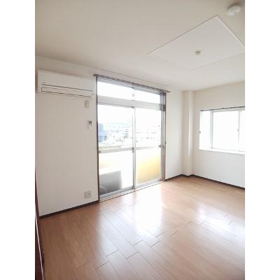 エルディムルナＡ 204【管理NO：1-003153801-02040】 ★家具家電は申し込み後に搬入します★の物件写真2