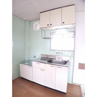 Ａカントリーハイツ 203【管理NO：1-001015301-02030】 ★家具家電は申し込み後に搬入しますの物件写真3