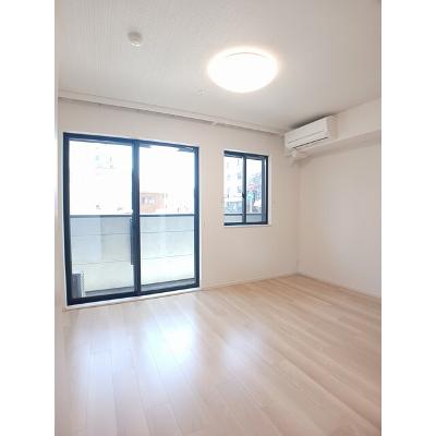 トロワ・ブランシュ・港町 103【管理NO：1-028454701-01030】 ★家具家電は申し込み後に搬入します★の物件写真2