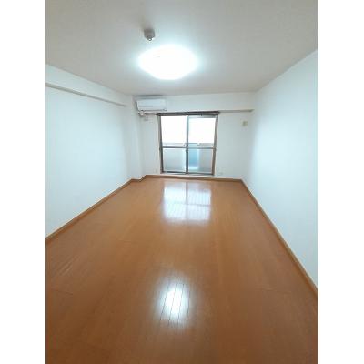 グランアールコハマ 203【管理NO：1-014522601-02030】 ★家具家電は申し込み後に搬入します★ ★2026年10月下旬入居可能★の物件写真2
