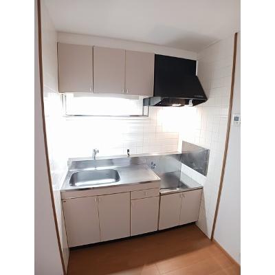 グリーンハイツ下賀茂 101【管理NO：1-007497701-01010】 ★家具家電は申し込み後に搬入します★の物件写真3