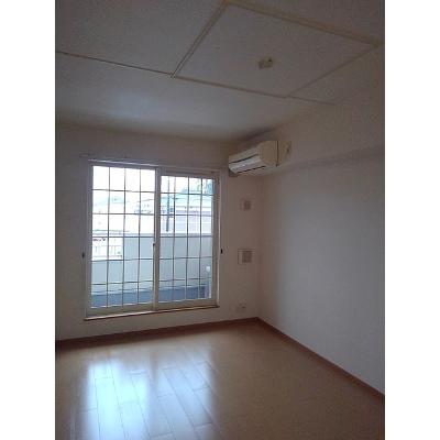 ペアセロベＥ 203【管理NO：1-014985401-02030】 ★家具家電は申し込み後に搬入します 2026年08月下旬入居可能の物件写真2