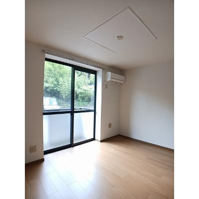 イーストヒルズ 103【管理NO：1-007861301-01030】 ★家具家電は申し込み後に搬入しますの物件写真2