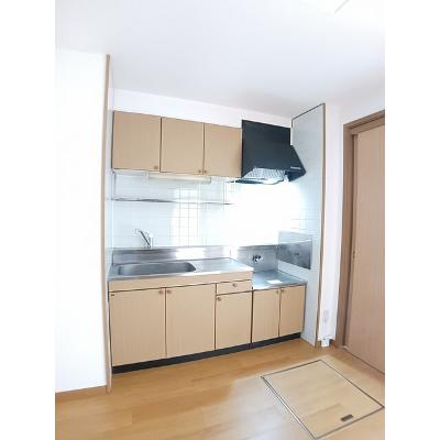 イーストヒルズ 103【管理NO：1-007861301-01030】 ★家具家電は申し込み後に搬入しますの物件写真3