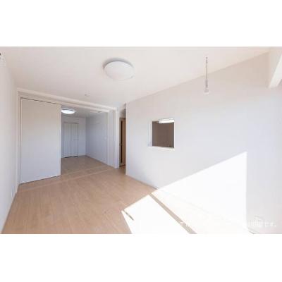 アーバンコート堀越 301【管理NO：1-028762801-03010】 ★家具家電は申し込み後に搬入します★ ★2026年11月下旬入居可能★の物件写真2
