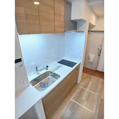 ラメール 101【管理NO：1-028480201-01010】 ★家具家電は申し込み後に搬入しますの物件写真3
