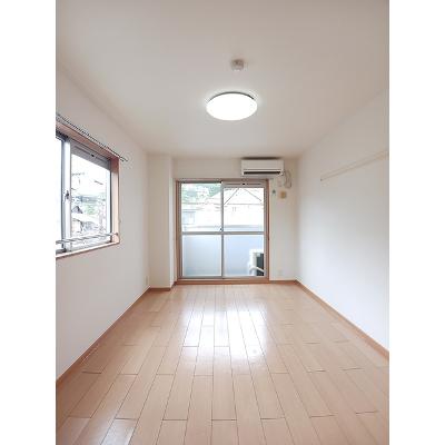 コリウス 201【管理NO：1-012395801-02010】 ★家具家電は申し込み後に搬入しますの物件写真2