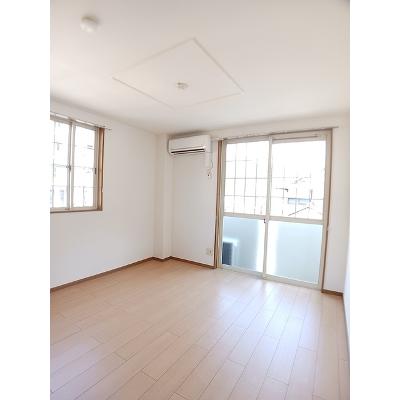 サンコーポミヤケ 201【管理NO：1-010698501-02010】 ★家具家電は申し込み後に搬入しますの物件写真2