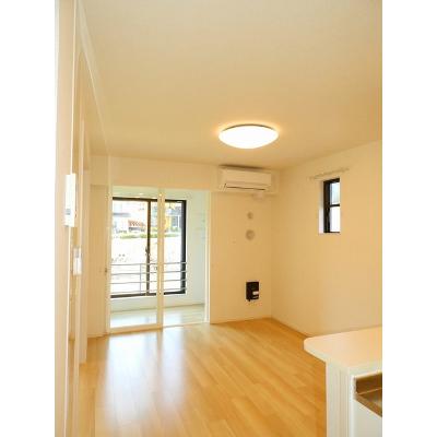 アールコートⅠ 105【管理NO：1-026295201-01050】 ★家具家電は申し込み後に搬入します★の物件写真2