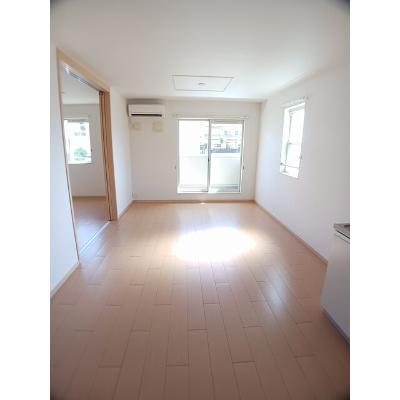 エテルノ・アロッジオ弐番館 204【管理NO：1-016587801-02040】 ★家具家電は申し込み後に搬入します★の物件写真2
