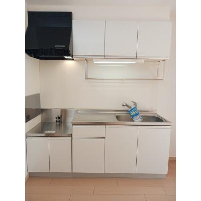 エテルノ・アロッジオ弐番館 203【管理NO：1-016587801-02030】 ★家具家電は申し込み後に搬入します★の物件写真3