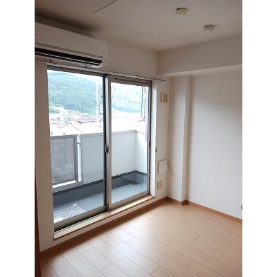 グラン・エトワール 301【管理NO：1-012326701-03010】 ★家具家電は申し込み後に搬入しますの物件写真2
