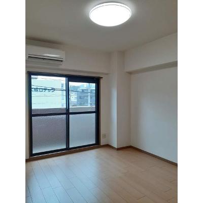 セゾン升本 302【管理NO：1-010544901-03020】 ★家具家電は申し込み後に搬入します★の物件写真2