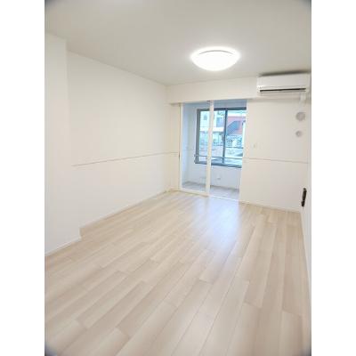 カーサ・グランデ　Ａ 102【管理NO：1-026867201-01020】 ★家具家電は申し込み後に搬入します★の物件写真2