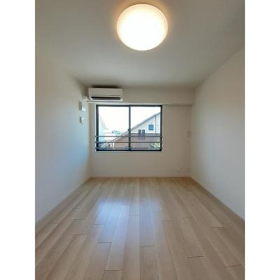 エーデルワイス 203【管理NO：1-025825601-02030】 ★家具家電は申し込み後に搬入しますの物件写真2