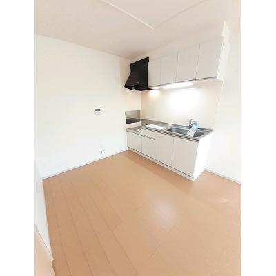 ティ・シュティル　Ⅲ番館 202【管理NO：1-019250801-02020】 ★家具家電は申し込み後に搬入しますの物件写真3