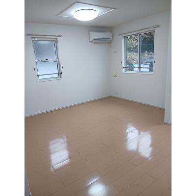 クリアネス　弐番館 201【管理NO：1-017898002-02010】 ★家具家電は申し込み後に搬入します★の物件写真2