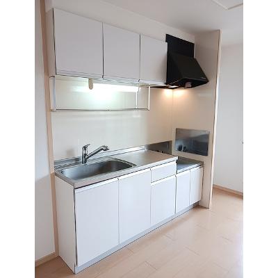 シャン・ド・フルール 202【管理NO：1-016367601-02020】 ★家具家電は申し込み後に搬入しますの物件写真3