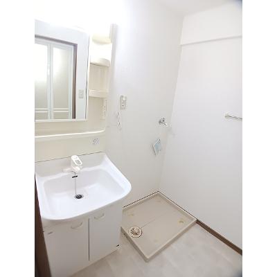 カーサ・デ・ナカスジ 302【管理NO：1-010787801-03020】 ★家具家電は申し込み後に搬入しますの物件写真6