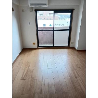セゾン升本 402【管理NO：1-010544901-04020】 ★家具家電は申し込み後に搬入しますの物件写真2