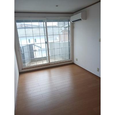 サンプレイス八木 202【管理NO：1-010060901-02020】 ★家具家電は申し込み後に搬入しますの物件写真2