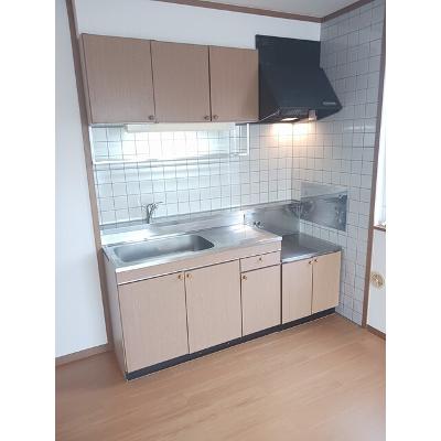 サンプレイス八木 202【管理NO：1-010060901-02020】 ★家具家電は申し込み後に搬入しますの物件写真3