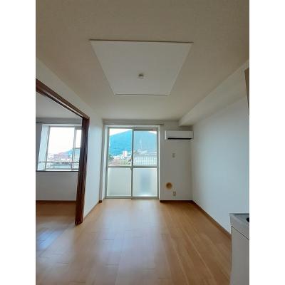 アイランド古本 201【管理NO：1-006287501-02010】 ★家具家電は申し込み後に搬入します★の物件写真2
