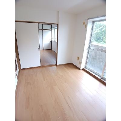 ハイクォリティーマンション麗華 303【管理NO：1-004524201-03030】 ★家具家電は申し込み後に搬入しますの物件写真2