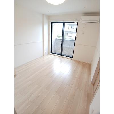 サンセットコースト弐番館 102【管理NO：1-027909002-01020】 ★家具家電は申し込み後に搬入します★ ★2026年11月下旬入居可能★の物件写真2